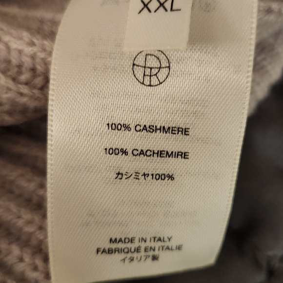 The Row 100% Cashmere Sweater - Picture 4 of 5